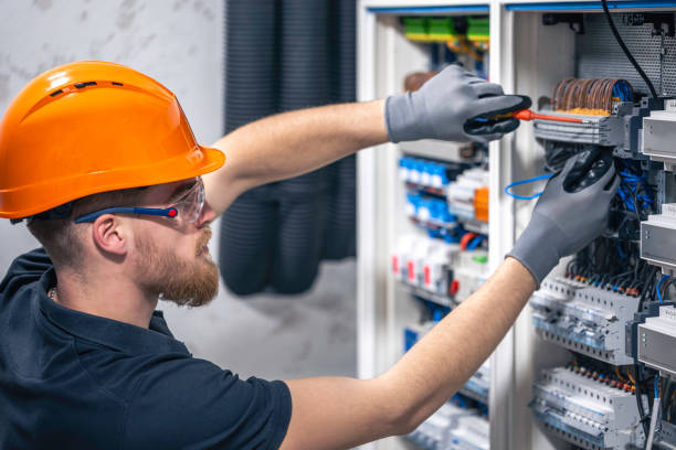 Best Emergency Electrician Near Me  in Spring Lake Park, MN